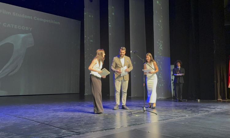 Minister Georgiev Presents Special Award in Student Competition